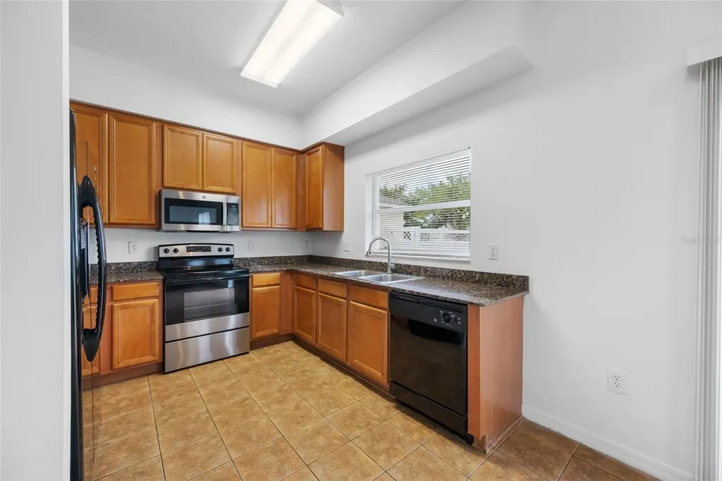 2227 Roanoke Springs Drive Ruskin FL 33570