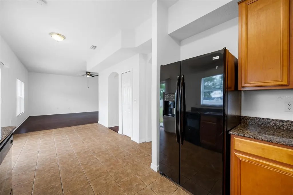 2227 Roanoke Springs Drive Ruskin FL 33570