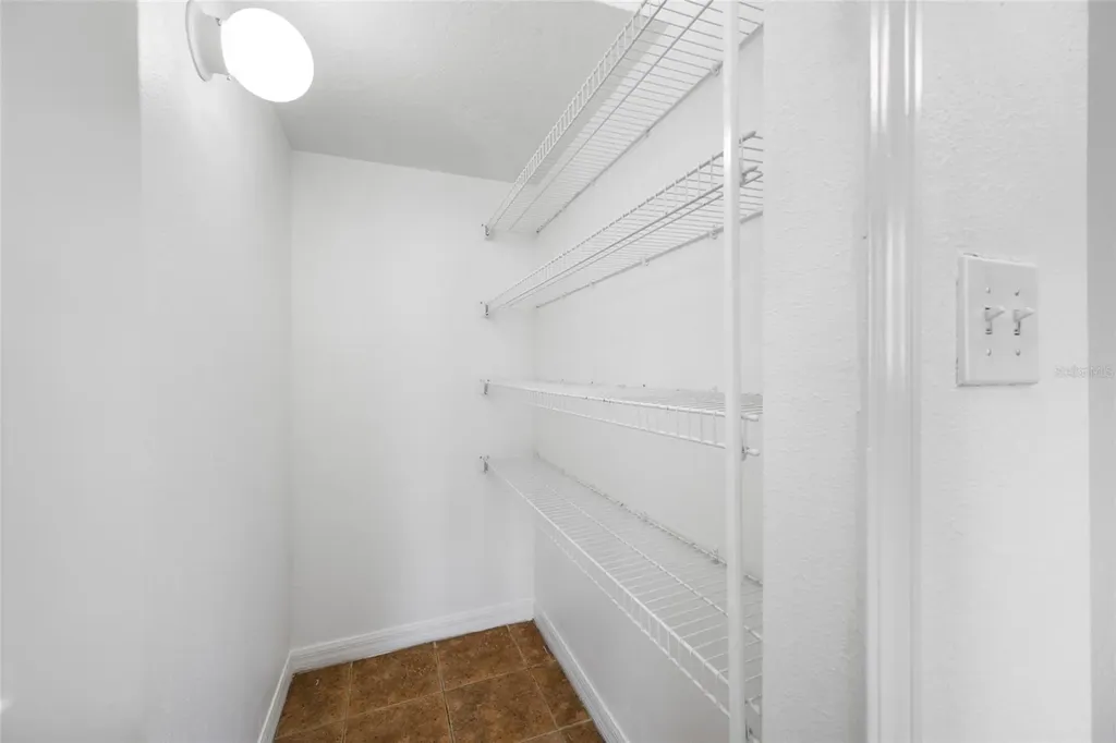 2227 Roanoke Springs Drive Ruskin FL 33570