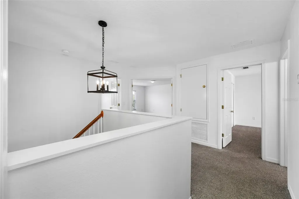 2227 Roanoke Springs Drive Ruskin FL 33570