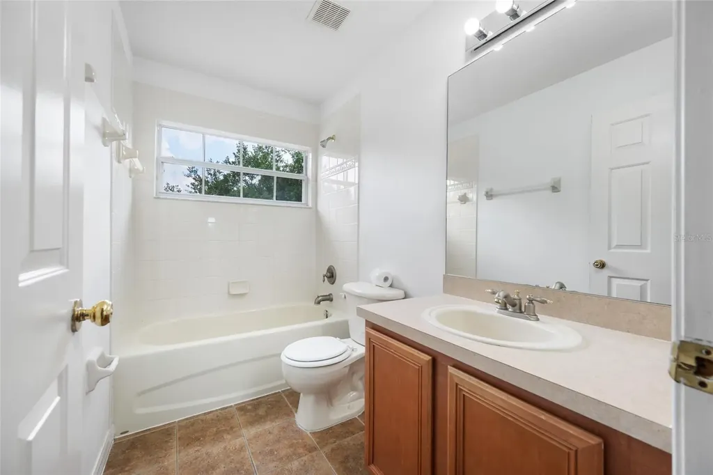 2227 Roanoke Springs Drive Ruskin FL 33570