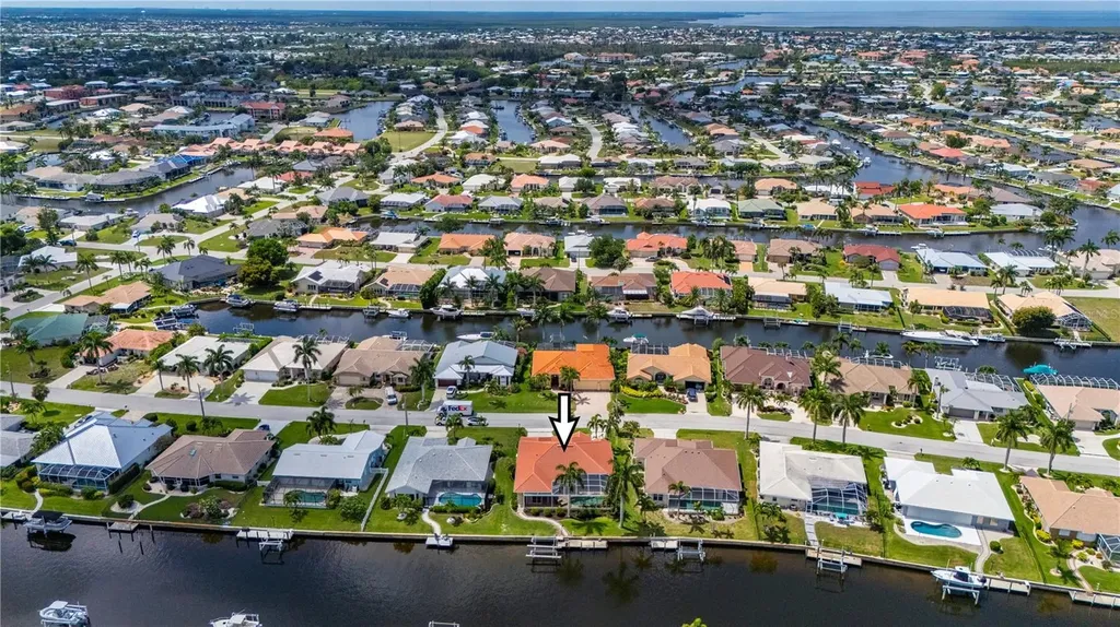1020 Via Formia Punta Gorda FL 33950