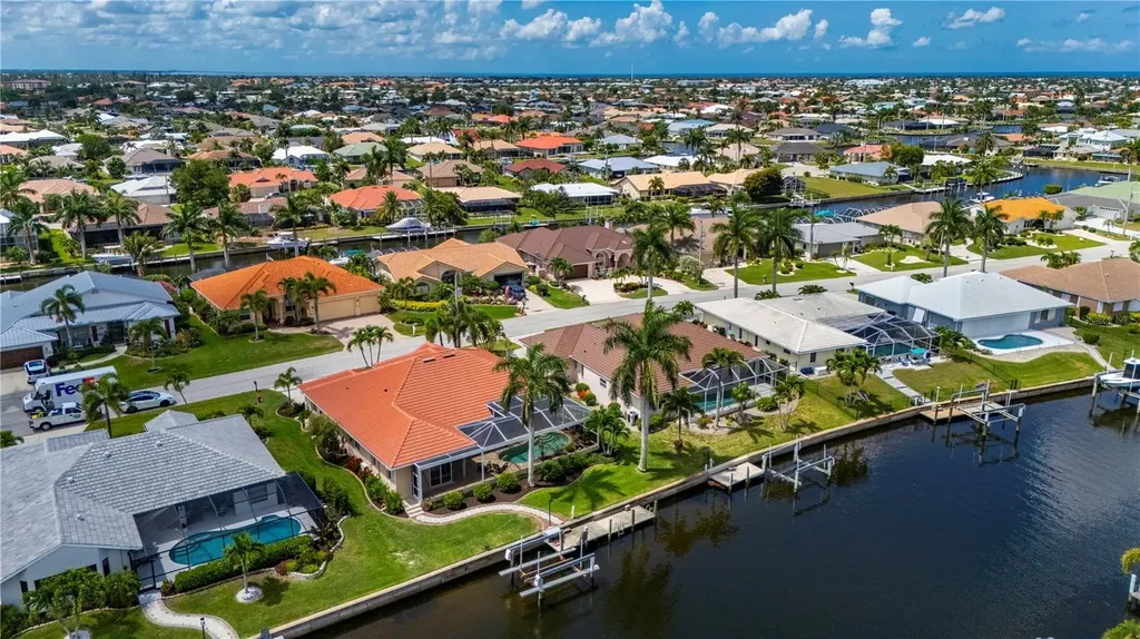 1020 Via Formia Punta Gorda FL 33950