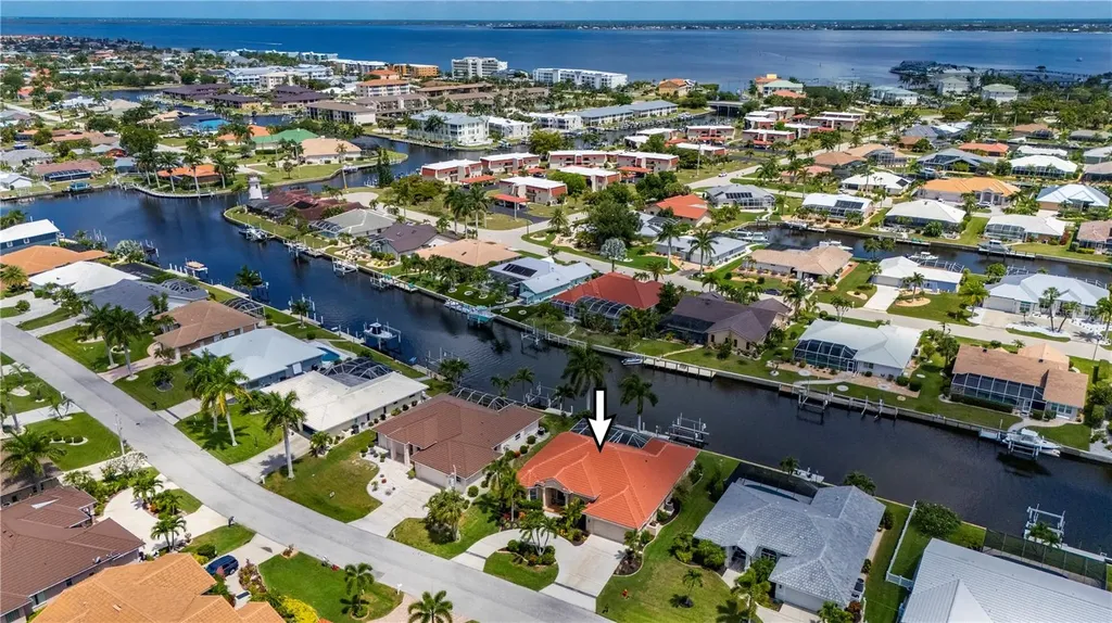 1020 Via Formia Punta Gorda FL 33950