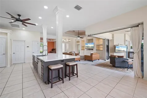 1020 Via Formia Punta Gorda FL 33950