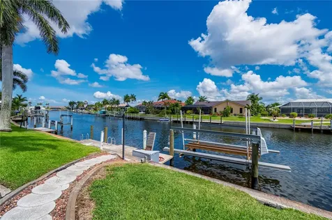 1020 Via Formia Punta Gorda FL 33950