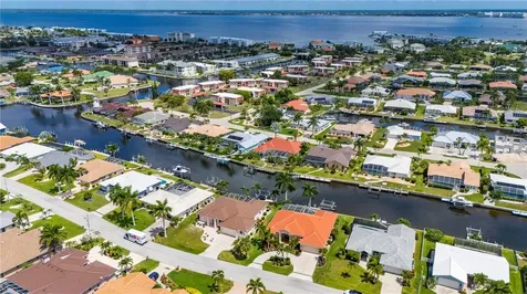 1020 Via Formia Punta Gorda FL 33950