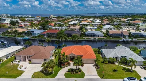 1020 Via Formia Punta Gorda FL 33950