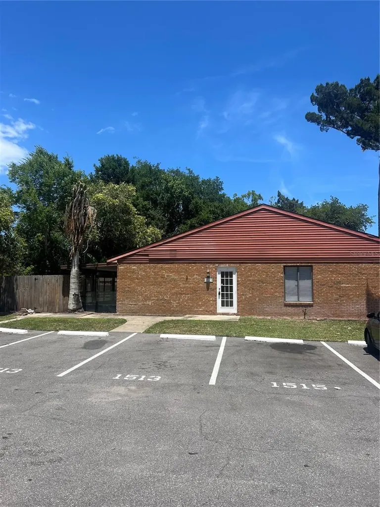 1513 Heritage Lane Daytona Beach FL 32117