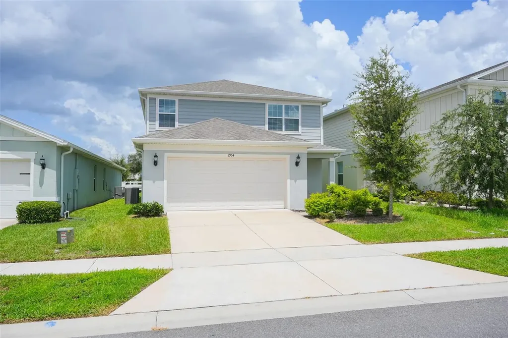 1954 Enchanting Court Davenport FL 33896