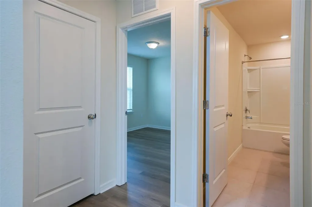 1954 Enchanting Court Davenport FL 33896
