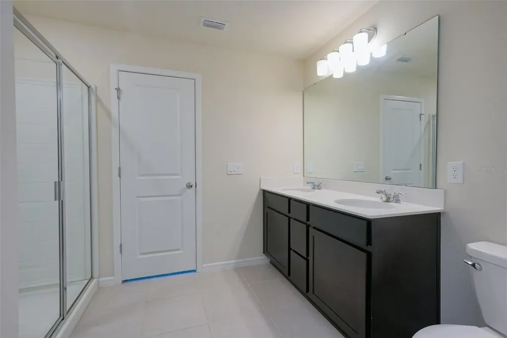 1954 Enchanting Court Davenport FL 33896