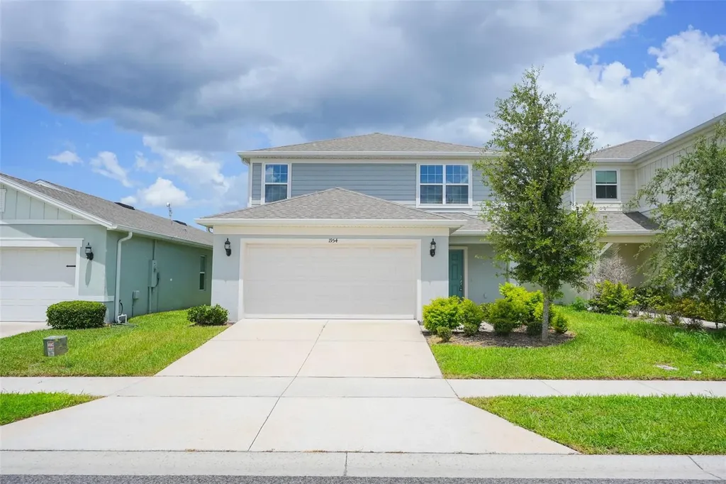 1954 Enchanting Court Davenport FL 33896