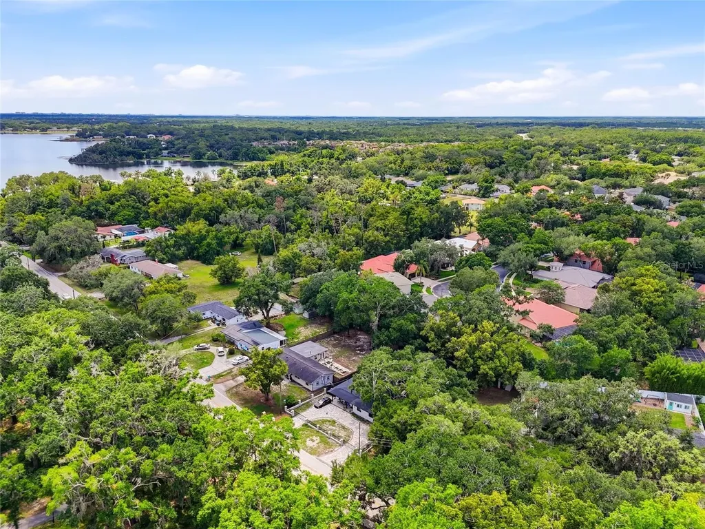 15040 Lake Magdalene Boulevard Tampa FL 33618