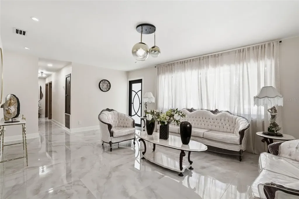 15040 Lake Magdalene Boulevard Tampa FL 33618