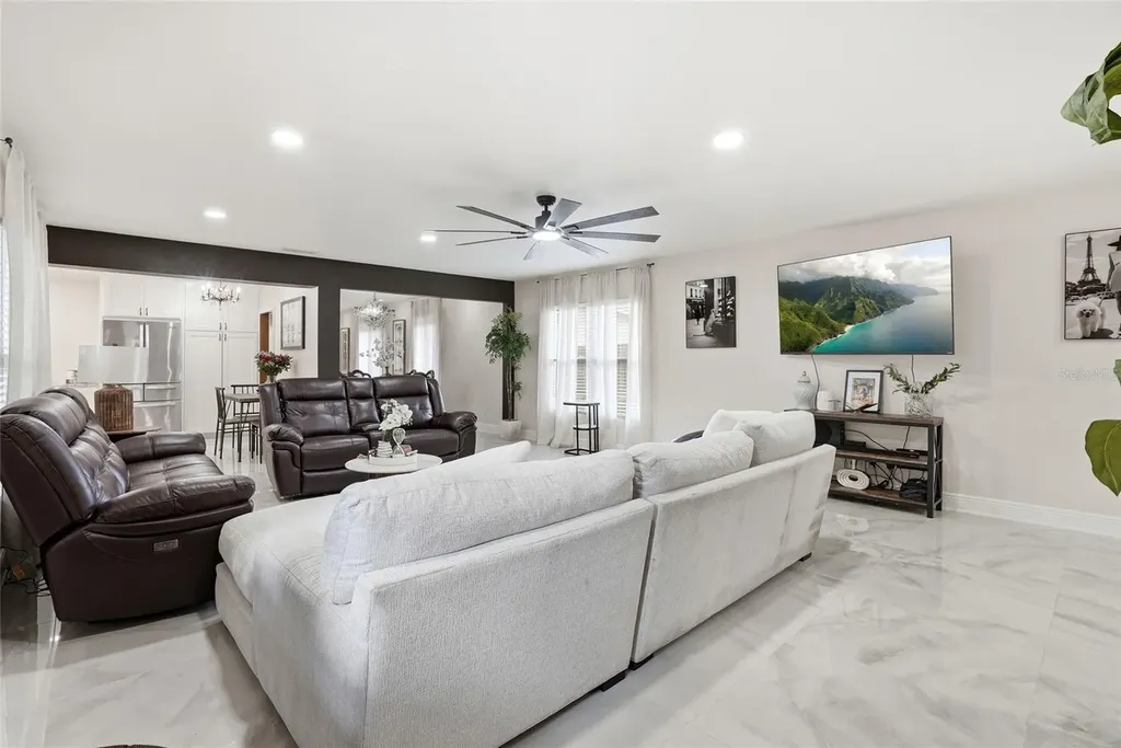 15040 Lake Magdalene Boulevard Tampa FL 33618