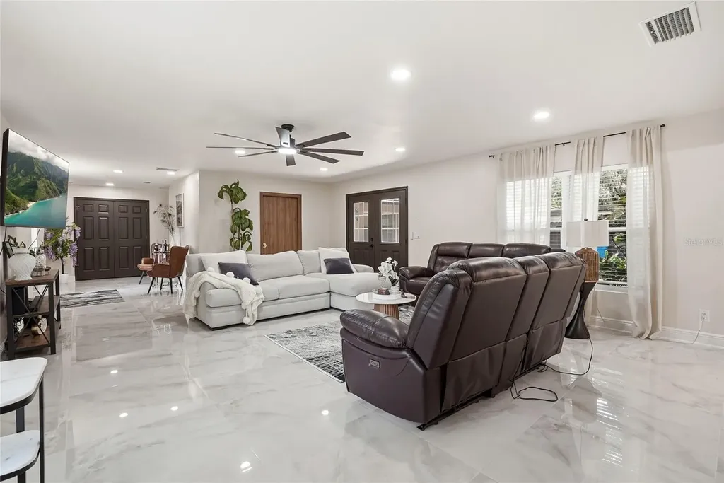 15040 Lake Magdalene Boulevard Tampa FL 33618