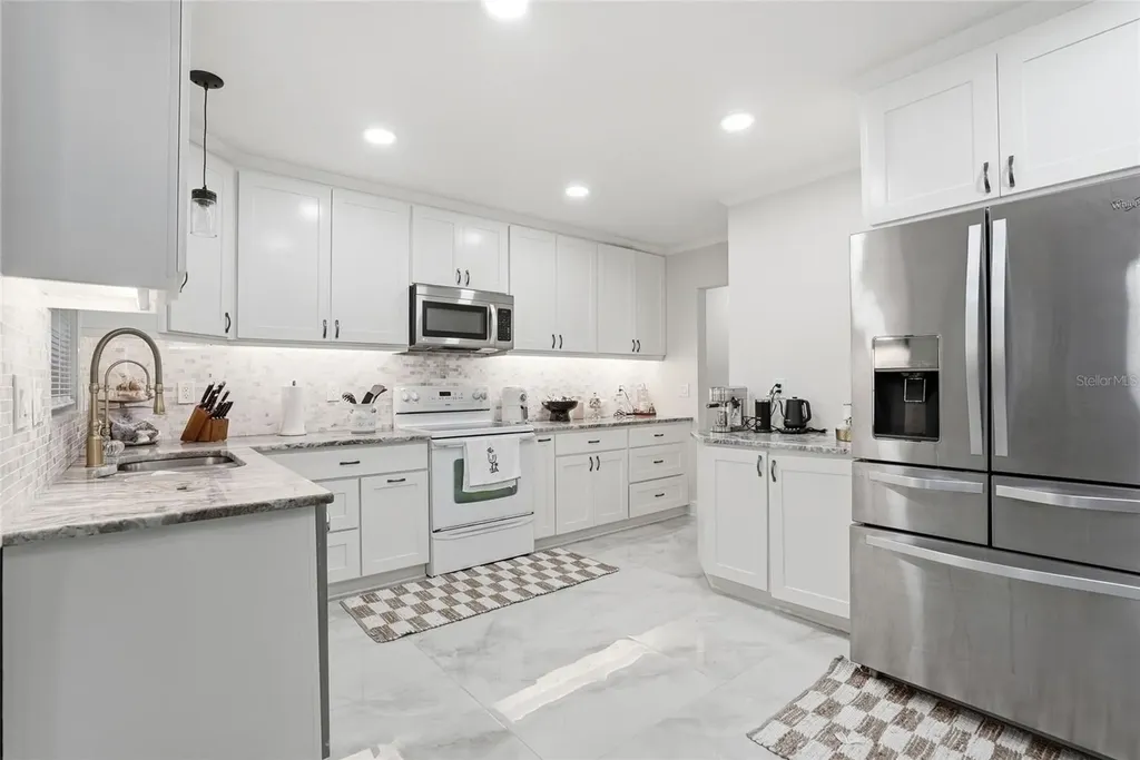 15040 Lake Magdalene Boulevard Tampa FL 33618