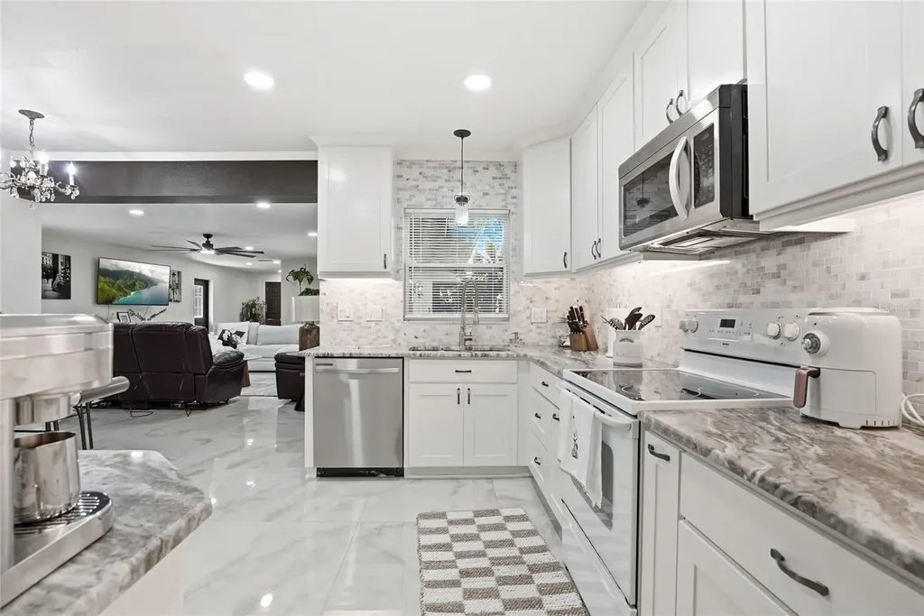 15040 Lake Magdalene Boulevard Tampa FL 33618