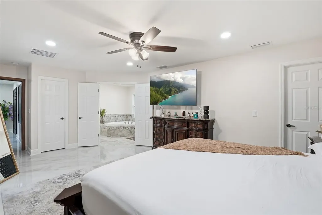 15040 Lake Magdalene Boulevard Tampa FL 33618