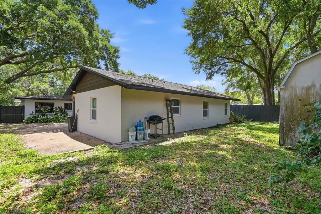 15040 Lake Magdalene Boulevard Tampa FL 33618