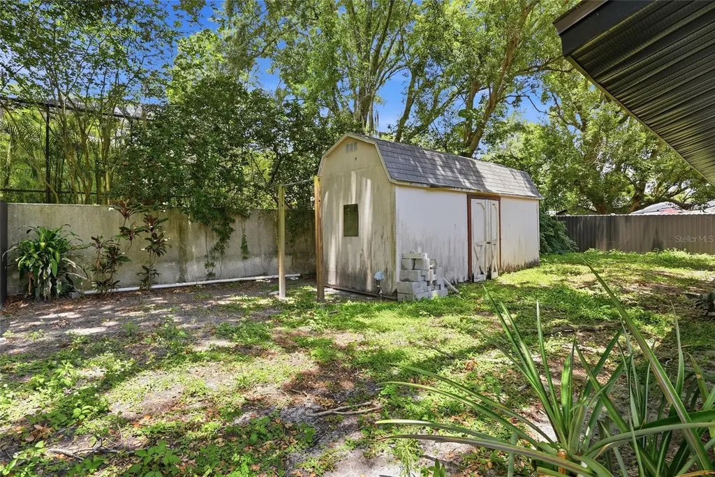 15040 Lake Magdalene Boulevard Tampa FL 33618