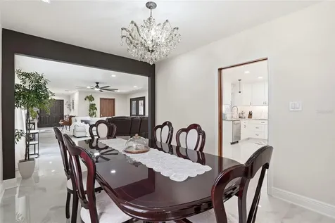 15040 Lake Magdalene Boulevard Tampa FL 33618