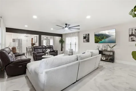15040 Lake Magdalene Boulevard Tampa FL 33618