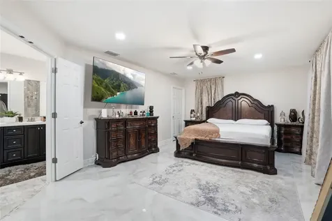 15040 Lake Magdalene Boulevard Tampa FL 33618
