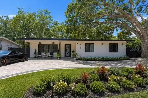15040 Lake Magdalene Boulevard Tampa FL 33618