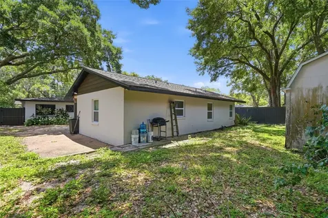 15040 Lake Magdalene Boulevard Tampa FL 33618