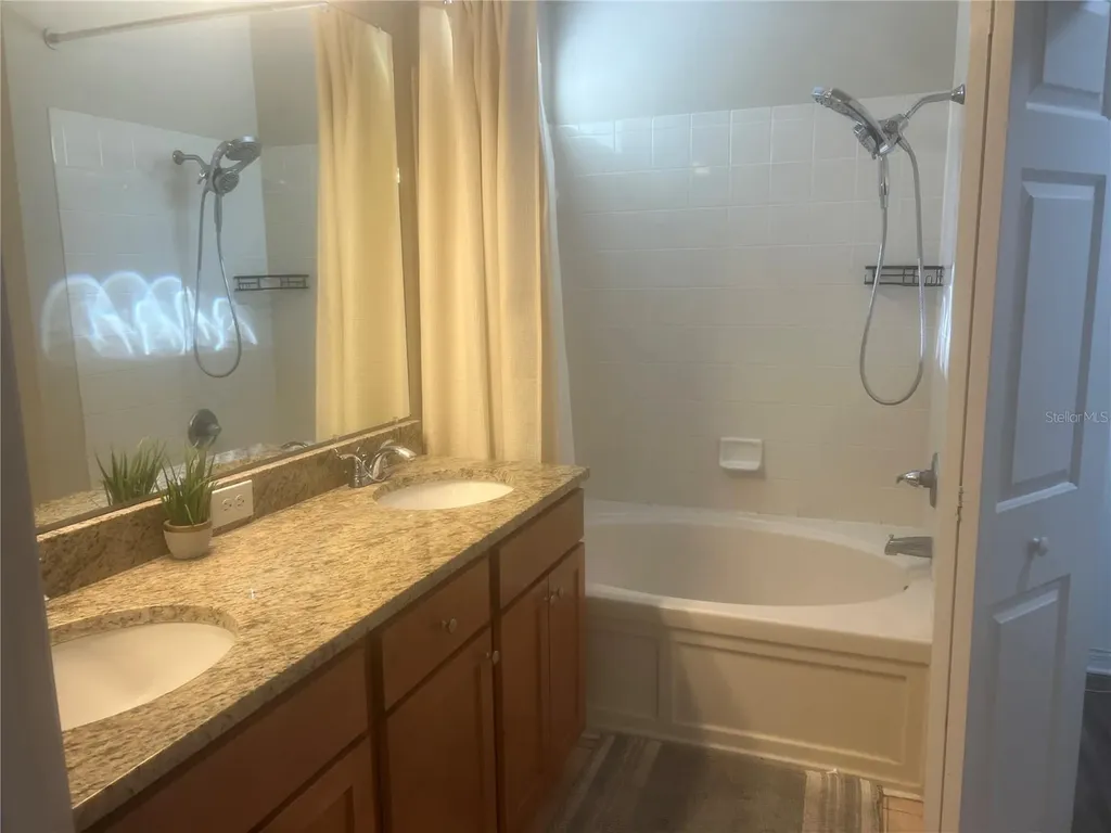 10825 Newbridge Drive Riverview FL 33579