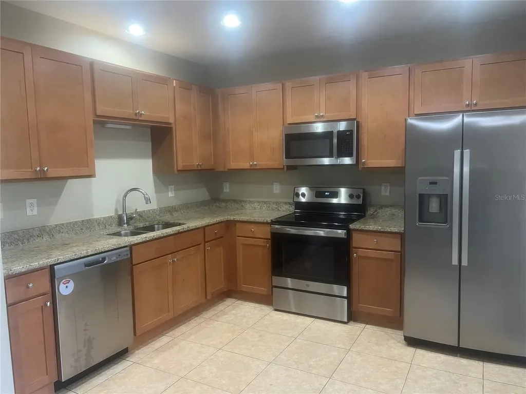10825 Newbridge Drive Riverview FL 33579