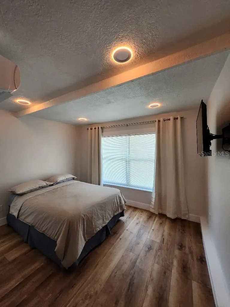 7218 Mandarin Drive Orlando FL 32819