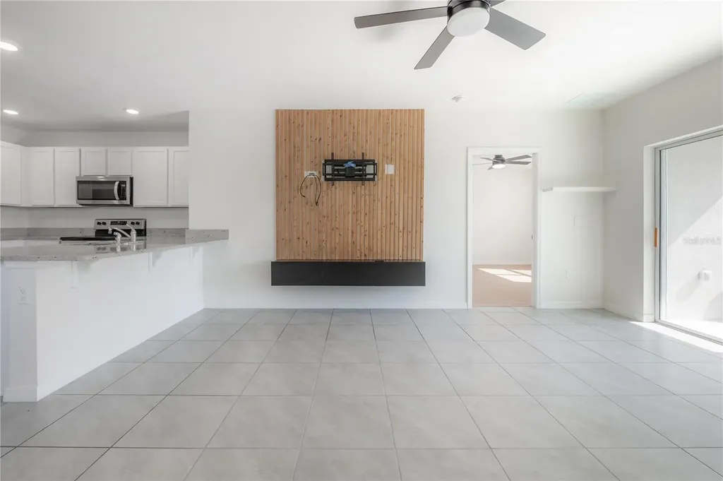 17042 Oval Rum Drive Wimauma FL 33598