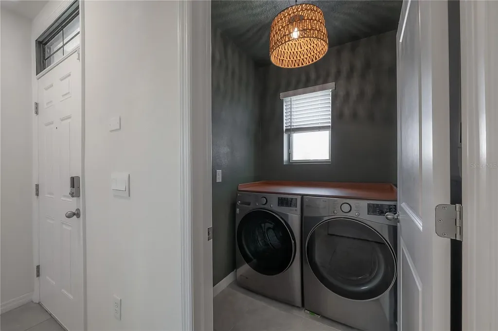 17042 Oval Rum Drive Wimauma FL 33598