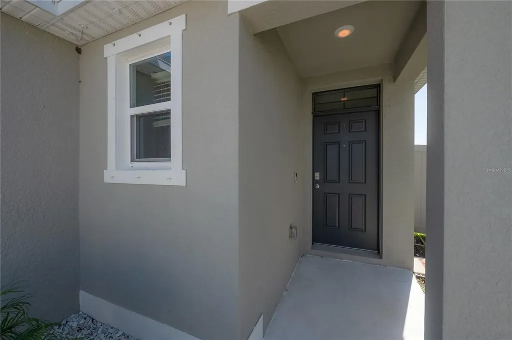17042 Oval Rum Drive Wimauma FL 33598