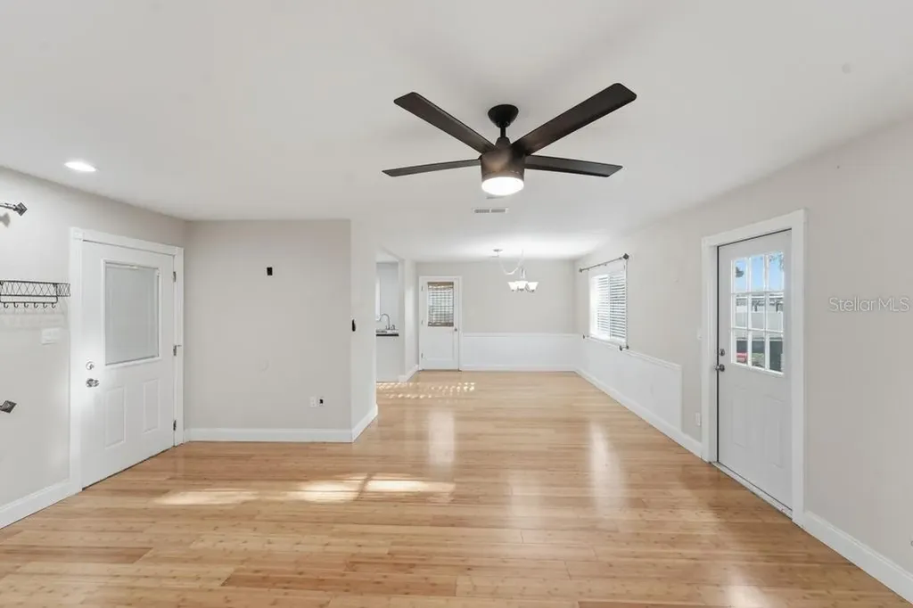 332 Shadydale Court Deltona FL 32738