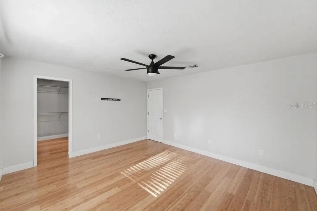 332 Shadydale Court Deltona FL 32738