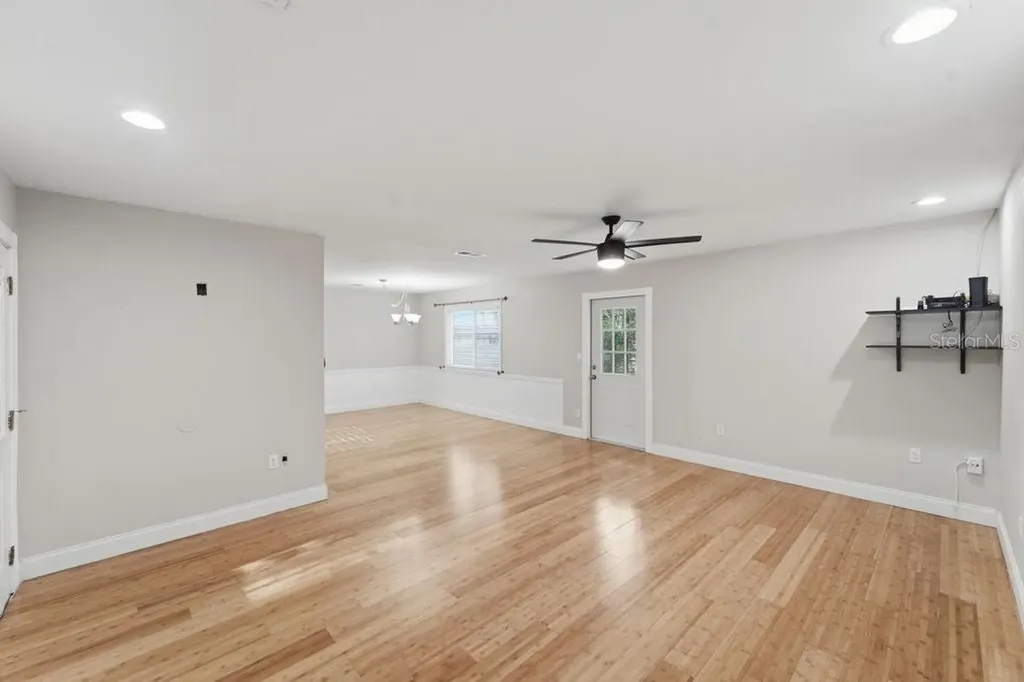 332 Shadydale Court Deltona FL 32738