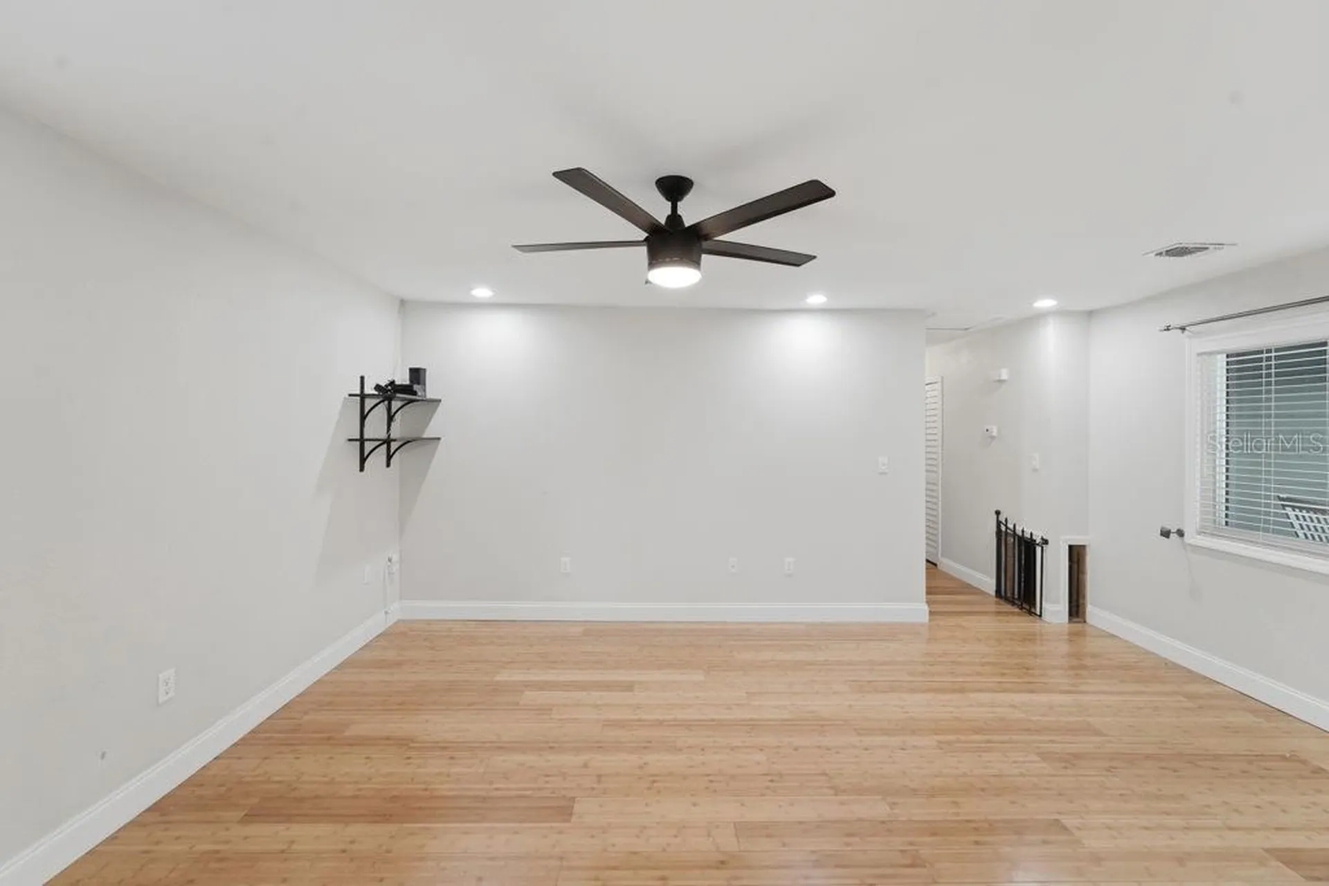 332 Shadydale Court Deltona FL 32738