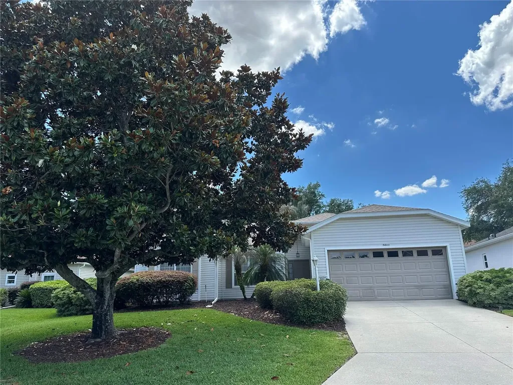 5000 Sawgrass Lake Circle Leesburg FL 34748