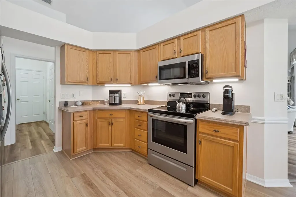 5000 Sawgrass Lake Circle Leesburg FL 34748