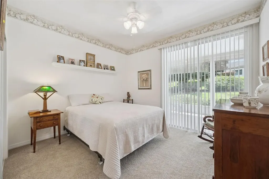 5000 Sawgrass Lake Circle Leesburg FL 34748