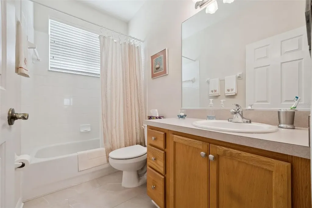 5000 Sawgrass Lake Circle Leesburg FL 34748