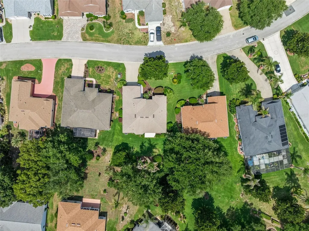 5000 Sawgrass Lake Circle Leesburg FL 34748