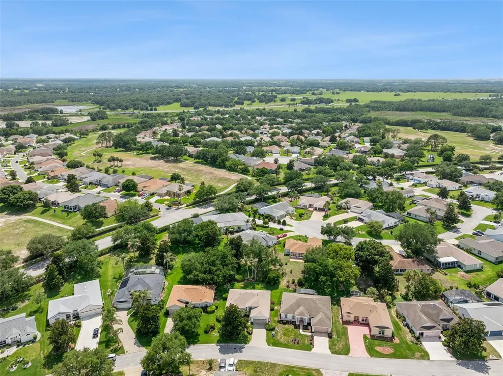 5000 Sawgrass Lake Circle Leesburg FL 34748
