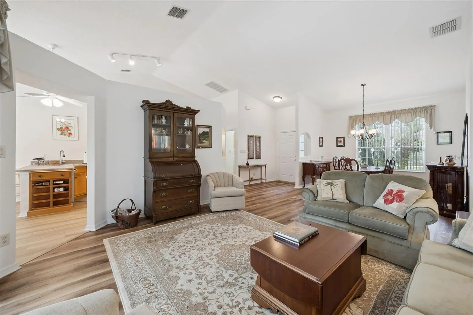 5000 Sawgrass Lake Circle Leesburg FL 34748