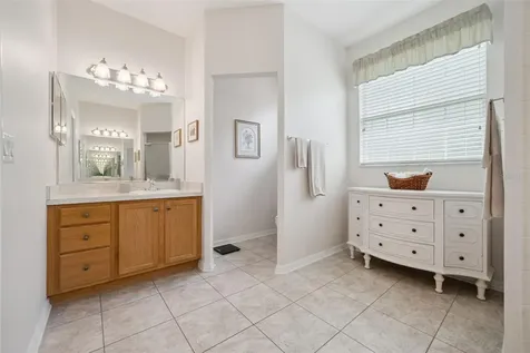 5000 Sawgrass Lake Circle Leesburg FL 34748