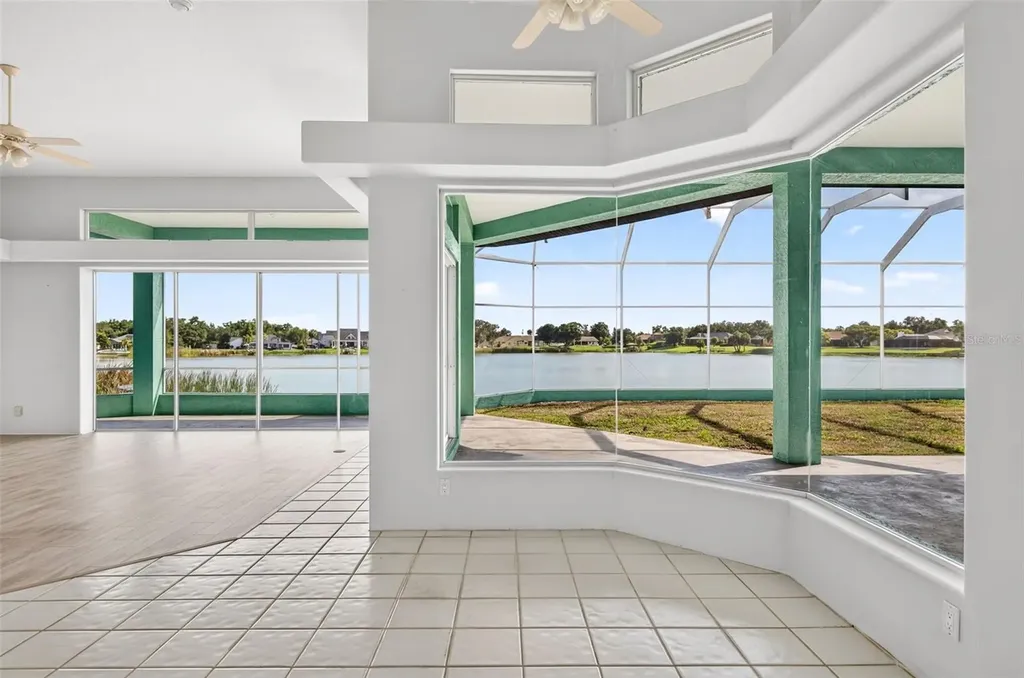 8911 Riverlachen Way Riverview FL 33578